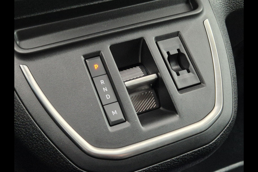 Peugeot Expert L2 145 Pk. AUTOMAAT | 2,9% rente | navigatie incl. Apple Carplay | trekhaak | camera | parkeersensoren voor & achter | dodehoek detectie | rijklaarprijs