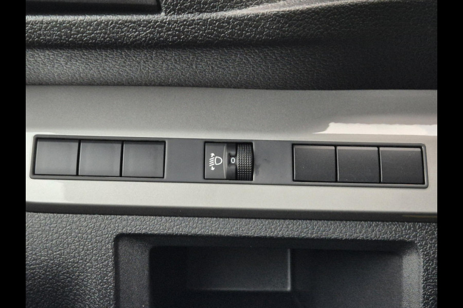 Peugeot Expert L2 145 Pk. AUTOMAAT | 2,9% rente | navigatie incl. Apple Carplay | trekhaak | camera | parkeersensoren voor & achter | dodehoek detectie | rijklaarprijs