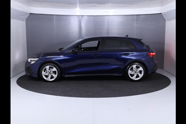 Audi A3 Sportback 30 TFSI S edition 110 pk S-tronic |Private lease vanaf € 649,- pm |  Verlengde garantie | Navigatie | Parkeersensoren achter | LED koplampen | S-Line |