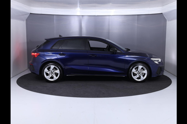 Audi A3 Sportback 30 TFSI S edition 110 pk S-tronic |Private lease vanaf € 649,- pm |  Verlengde garantie | Navigatie | Parkeersensoren achter | LED koplampen | S-Line |