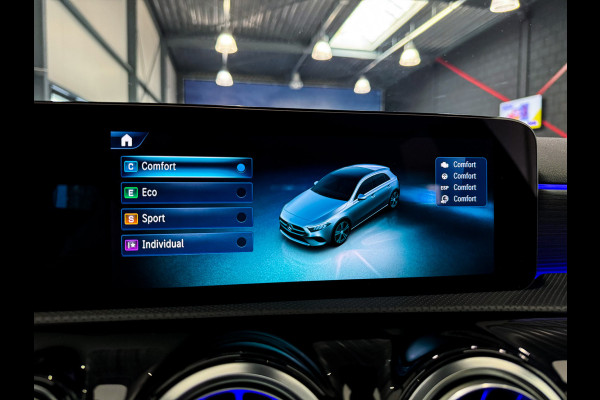 Mercedes-Benz A-Klasse A200 AMG |Memory|Sfeer|Panorama|Camera