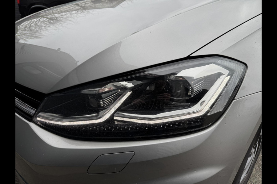 Volkswagen Golf 1.5 TSI Highline | Adaptive Cruise Control | Lane Assist | Navigatie | Carplay | Parkeersensoren | Stoelverwarming |