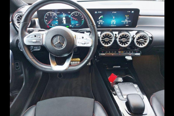 Mercedes-Benz CLA-Klasse Shooting Brake 250 e AMG Line Automaat, airco,cruise,elec trekh,stoelverw,navigatie/camera,parkeersensor