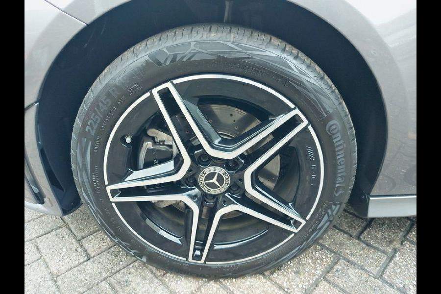 Mercedes-Benz CLA-Klasse Shooting Brake 250 e AMG Line Automaat, airco,cruise,elec trekh,stoelverw,navigatie/camera,parkeersensor