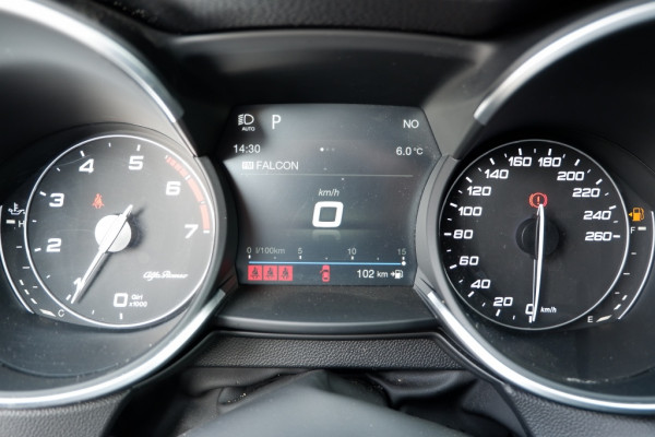 Alfa Romeo Stelvio 2.0 T AWD F.E. 280 PK Q4 Rijklaarprijs incl. 12 mnd. garantie