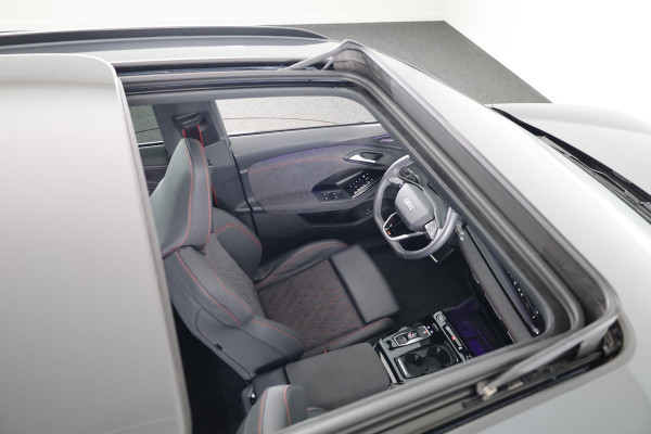 Audi Q6 e-tron First Edition 100 kWh 388 pk | Private lease vanaf € 1749,- pm | Verlengde garantie | Navigatie | Panoramadak | Luchtvering | Bang & Olufsen Audio | 21" Lichtmetalen velgen |