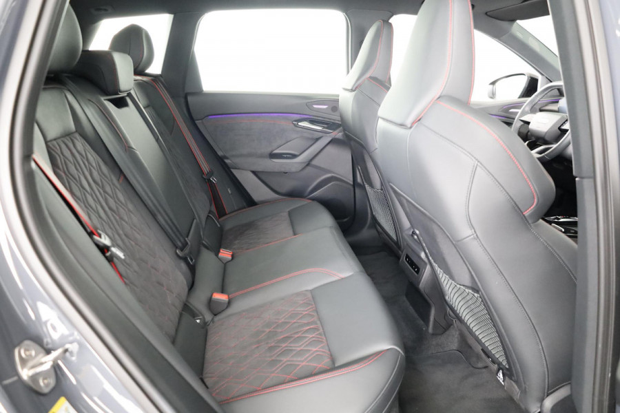Audi Q6 e-tron First Edition 100 kWh 388 pk | Private lease vanaf € 1749,- pm | Verlengde garantie | Navigatie | Panoramadak | Luchtvering | Bang & Olufsen Audio | 21" Lichtmetalen velgen |