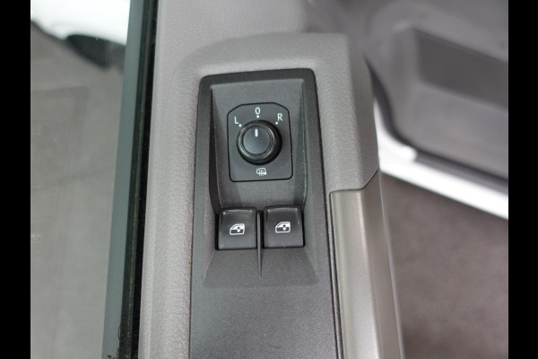Volkswagen Crafter 35 2.0 TDI 140PK L3H3 (L2H2) Highline Airco Navi Cruise Control PDC VA+ Camera ERGO-Comfortstoel Trekhaak 3000kg