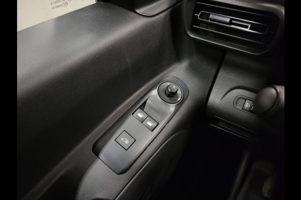 Peugeot Partner 1.2PureTech 111pk Benzine!