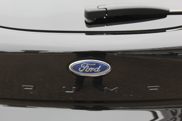 Ford Puma 1.0-125pk EcoBoost Hybrid ST-Line. April 2024 ! Slechts 8.400km ! Autm. airco, navigatie, telefoonvoorb., camera, pdc v+a, parkeerassistent, LED verl., metallic lak, LM wielen, stoel-, stuur- en voorraamverw., lane- en sideassist, adapt. cruise cntrl etc