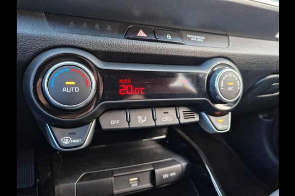 Kia Stonic 1.0 T-GDi MHEV DynamicPlusLine Kia Stonic 1.0 T-GDI MHEV | Key-Less | Navi | Licht- en Regensensor | LED | DAB |
