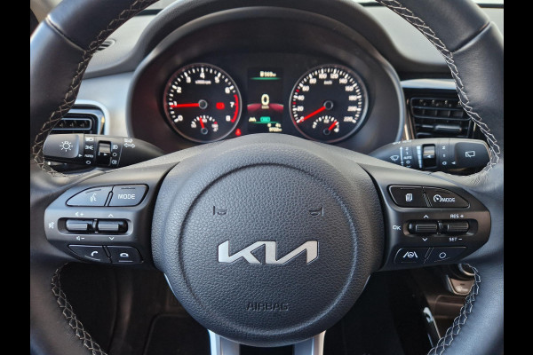 Kia Stonic 1.0 T-GDi MHEV DynamicPlusLine Kia Stonic 1.0 T-GDI MHEV | Key-Less | Navi | Licht- en Regensensor | LED | DAB |