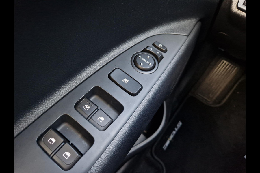 Kia Stonic 1.0 T-GDi MHEV DynamicPlusLine Kia Stonic 1.0 T-GDI MHEV | Key-Less | Navi | Licht- en Regensensor | LED | DAB |