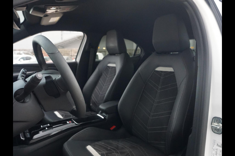Opel Mokka 1.2 Turbo Ultimate | STOELMASSAGE | PARKEERSENSOREN MET CAMERA | 18" LICHTMETALEN VELGEN | 18.059 KM