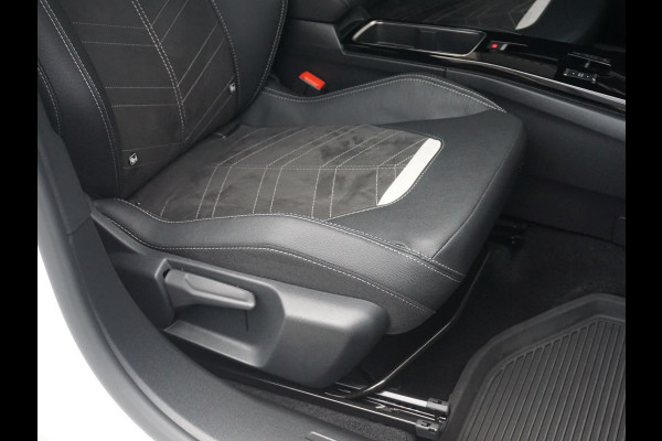Opel Mokka 1.2 Turbo Ultimate | STOELMASSAGE | PARKEERSENSOREN MET CAMERA | 18" LICHTMETALEN VELGEN | 18.059 KM