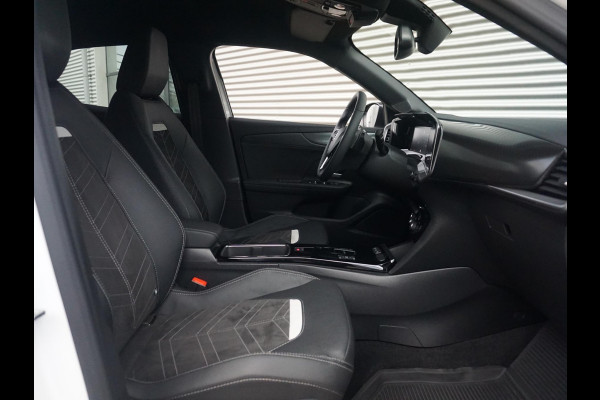 Opel Mokka 1.2 Turbo Ultimate | STOELMASSAGE | PARKEERSENSOREN MET CAMERA | 18" LICHTMETALEN VELGEN | 18.059 KM