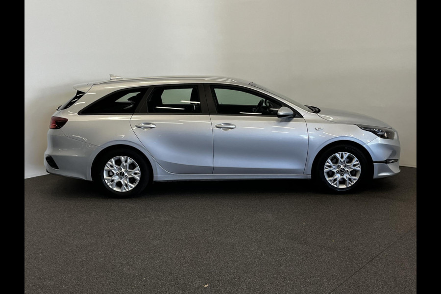 Kia Ceed Sportswagon 1.0 T-GDi 120PK ComfortLine Climate Control Navigatie Carplay/Android Auto Achteruitrijcamera Cruise Control Lane Assist LM Velgen Verwarmde voorstoelen