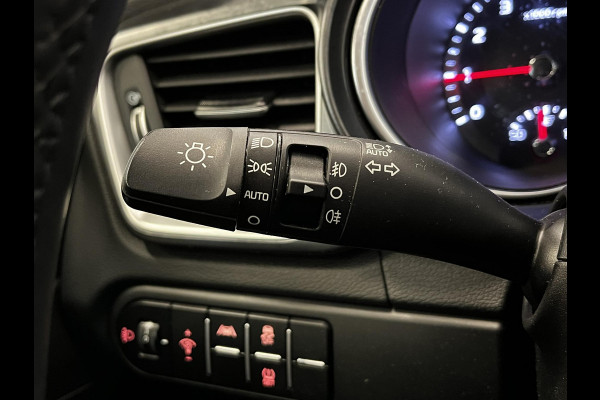 Kia Ceed Sportswagon 1.0 T-GDi 120PK ComfortLine Climate Control Navigatie Carplay/Android Auto Achteruitrijcamera Cruise Control Lane Assist LM Velgen Verwarmde voorstoelen