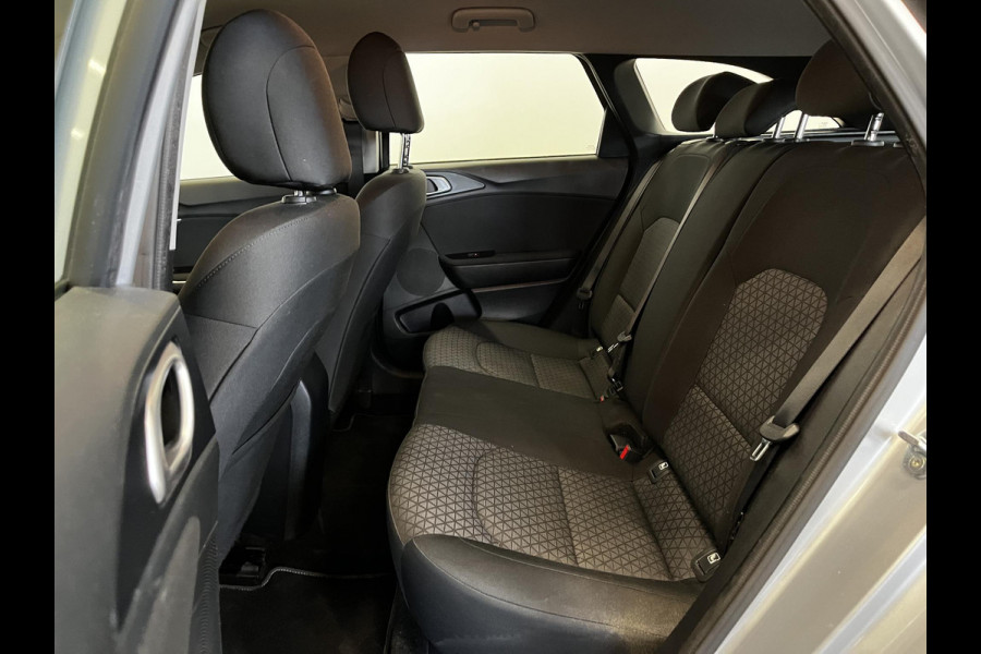 Kia Ceed Sportswagon 1.0 T-GDi 120PK ComfortLine Climate Control Navigatie Carplay/Android Auto Achteruitrijcamera Cruise Control Lane Assist LM Velgen Verwarmde voorstoelen