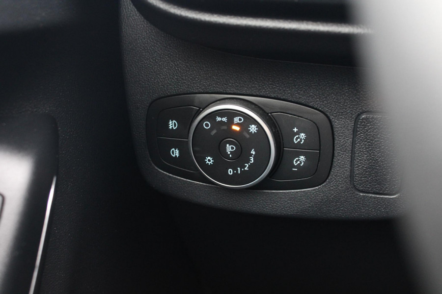 Ford Puma 1.0 EcoBoost Hybrid Titanium | Winter Pack | Navigatie | Cruise control | Parkeersensoren | Privacy glass