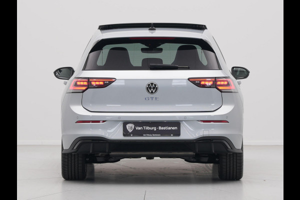 Volkswagen Golf 1.5 eHybrid 272 6DSG GTE | 'App-Connect' draadloze smartphone integratie | Achterbank in ongelijke delen neerklapbaar incl. middenarmsteun en doorlaadmogelijkheid | Afstandscontrolesysteem (Front Assist)