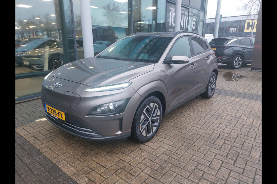 Hyundai Kona EV Fashion 64 kWh | Head Up Display | Navigatie | Achteruitrijcamera