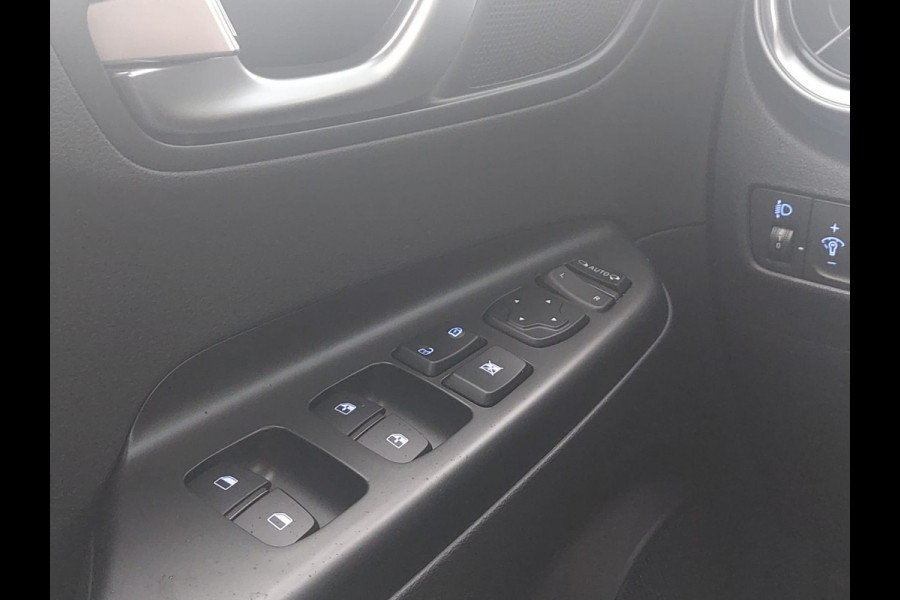 Hyundai Kona EV Fashion 64 kWh | Head Up Display | Navigatie | Achteruitrijcamera