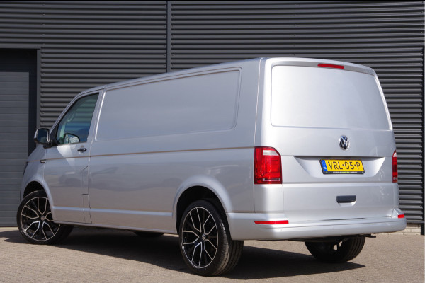Volkswagen Transporter 2.0 TDI L2 150PK, AIRCO, CRUISE, NAVI, PARKEERSENSOREN, STOELVERWARMING DUBBELE CABINE LEVERBAAR