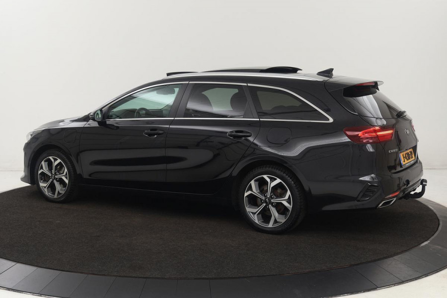 Kia Ceed 1.6 GDI PHEV ExecutiveLine | Panoramadak | Trekhaak | Leder | Stoelventilatie | Adaptive cruise | Carplay | Camera | Keyless