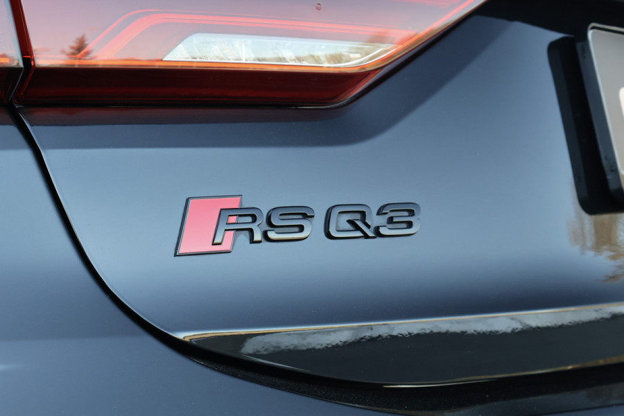 Audi RSQ3 Sportback TFSI RS RS-STOELEN | ADAPTIVE CRUISE | STOELVERWARMING | SONOS AUDIO | ELEKTRISCHE ACHTERKLEP | 360 CAMERA |