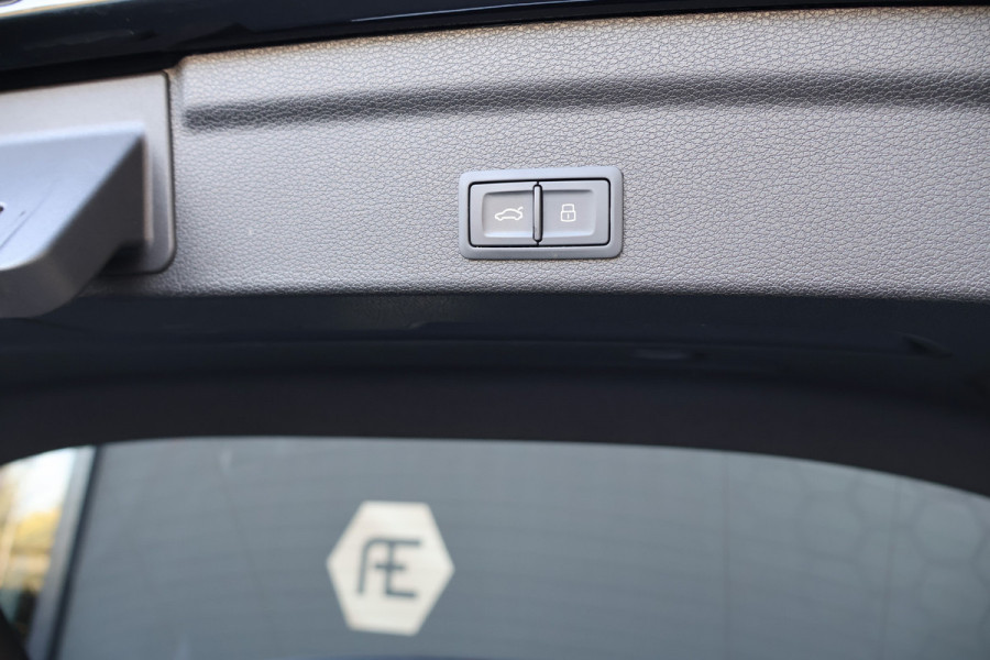 Audi RSQ3 Sportback TFSI RS RS-STOELEN | ADAPTIVE CRUISE | STOELVERWARMING | SONOS AUDIO | ELEKTRISCHE ACHTERKLEP | 360 CAMERA |