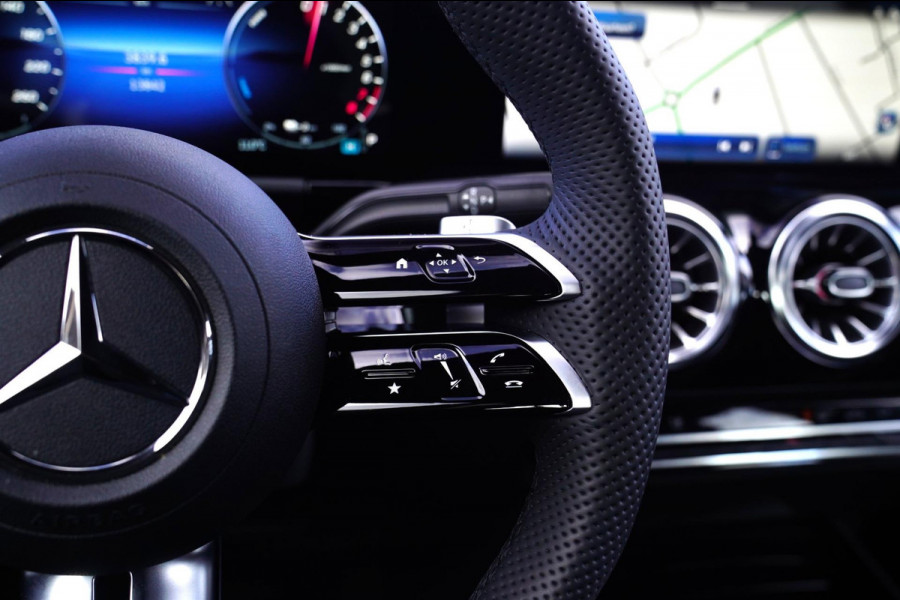 Mercedes-Benz GLA 250 e Luxury Line | Carbon | AMG-pakket | 360Cam | Diamand Grill | LED | Fender Audio | Leder/Alcantara |