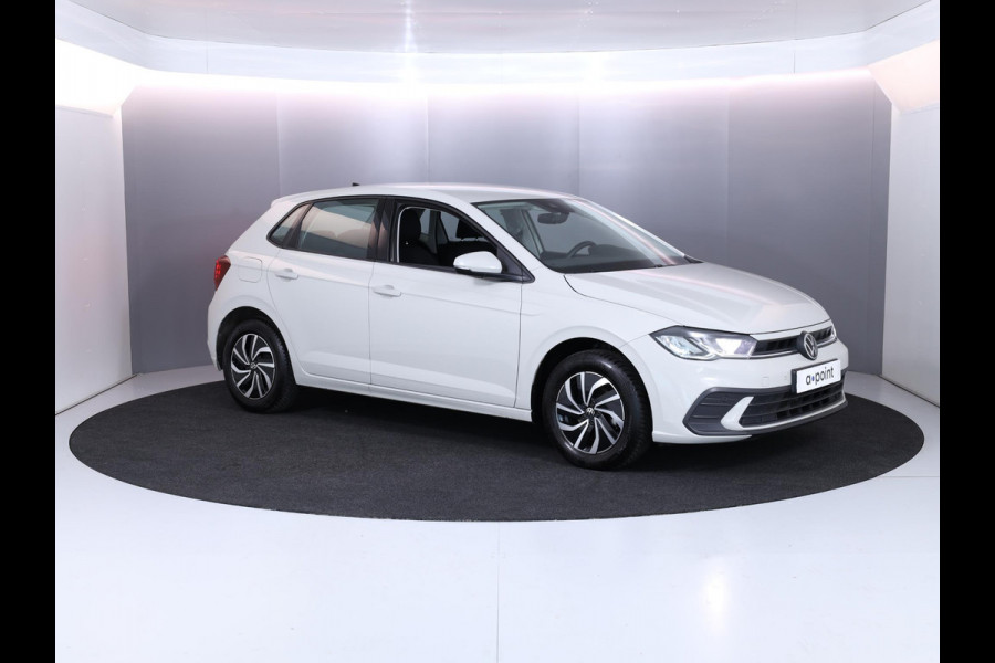 Volkswagen Polo 1.0 TSI Life 95 pk | Verlengde garantie | Navigatie via App | Parkeersensoren | Adaptieve cruise control | LED koplampen | Apple Carplay/Android Auto |