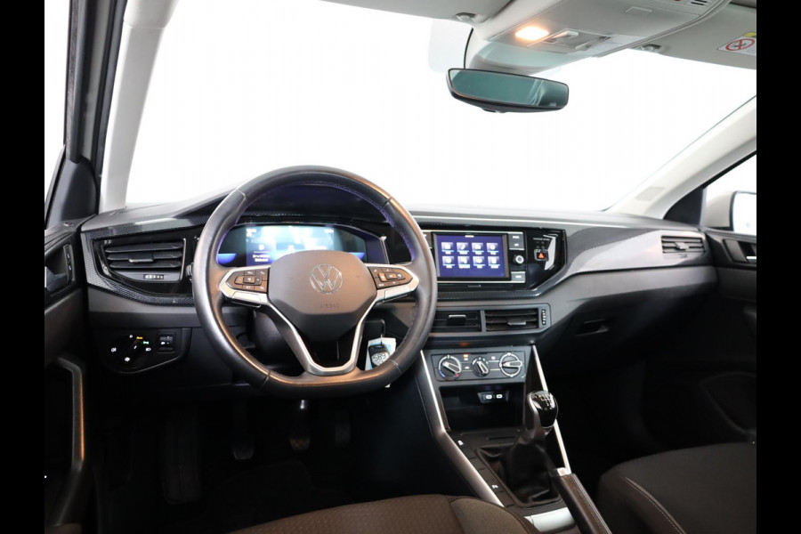 Volkswagen Polo 1.0 TSI Life 95 pk | Verlengde garantie | Navigatie via App | Parkeersensoren | Adaptieve cruise control | LED koplampen | Apple Carplay/Android Auto |