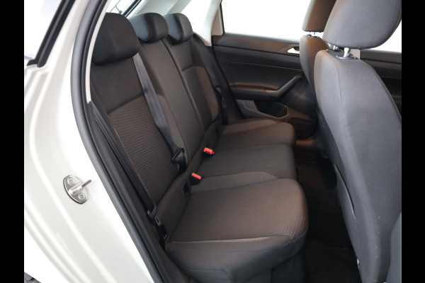 Volkswagen Polo 1.0 TSI Life 95 pk | Verlengde garantie | Navigatie via App | Parkeersensoren | Adaptieve cruise control | LED koplampen | Apple Carplay/Android Auto |