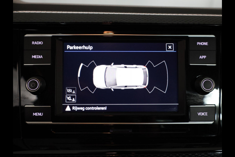 Volkswagen Polo 1.0 TSI Life 95 pk | Verlengde garantie | Navigatie via App | Parkeersensoren | Adaptieve cruise control | LED koplampen | Apple Carplay/Android Auto |