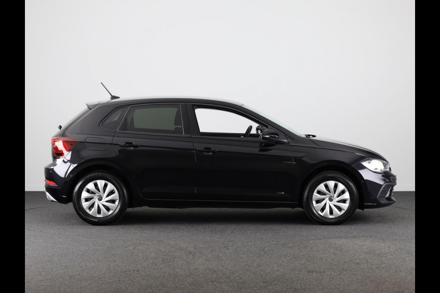 Volkswagen Polo 1.0 TSI Life 95 pk Automaat (DSG) | Navigatie via App | Parkeersensoren (Park assist) | Adaptieve cruise control | Autom. airco | Stoelverwarming | LED koplampen |