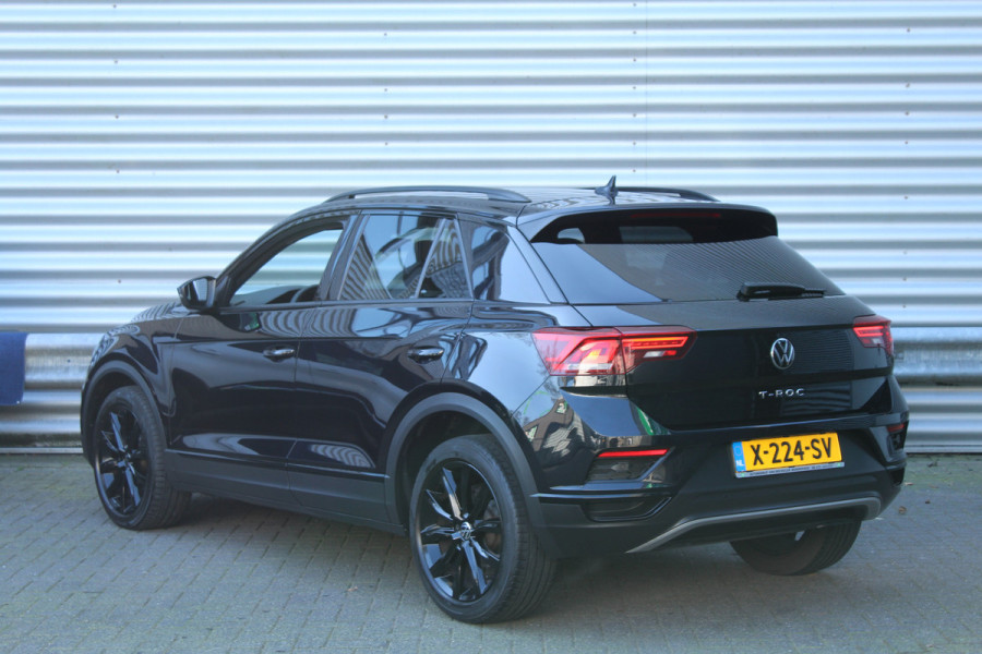 Volkswagen T-Roc 1.5 TSI 150pk Sport Black Edition DSG7 Clima Cruise Carplay Camera Dig. Cockpit El Klep 18"LMV