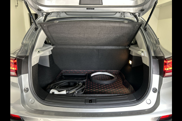 MG ZS EV Standard Range Luxury 50 kWh | Lederen bekleding | 360 graden camera | | SoH (batterijcheck) 98.97 % score!