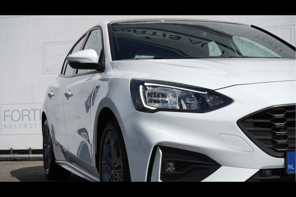 Ford Focus 1.0 EcoBoost ST Line Business NL AUTO | PANO | CARPLAY |