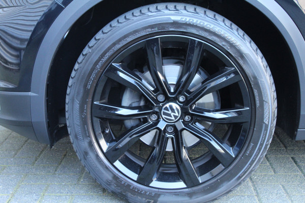 Volkswagen T-Roc 1.5 TSI 150pk Sport Black Edition DSG7 Clima Cruise Carplay Camera Dig. Cockpit El Klep 18"LMV