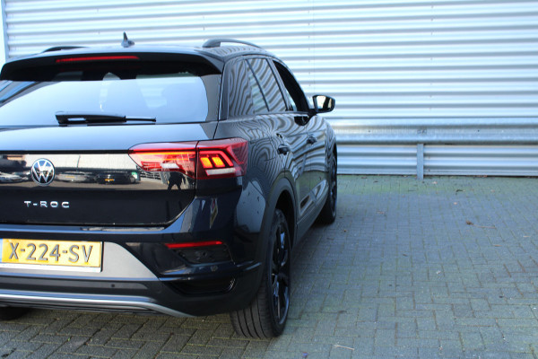 Volkswagen T-Roc 1.5 TSI 150pk Sport Black Edition DSG7 Clima Cruise Carplay Camera Dig. Cockpit El Klep 18"LMV