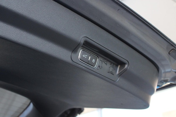 Ford Explorer 3.0 V6 EcoBoost PHEV ST-Line 457pk | Adaptieve Cruise | Massage stoelen | Full LED | Panorama Dak | Trekhaak afneembaar