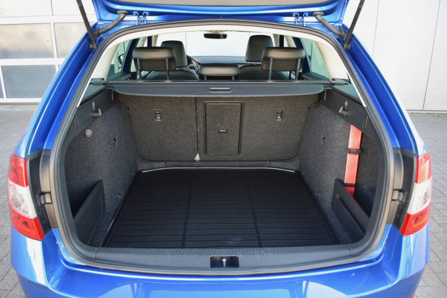 Škoda Octavia Combi 1.0 TSI Greentech Ambition Business | Automaat | Pano | CarPlay | Half Leer