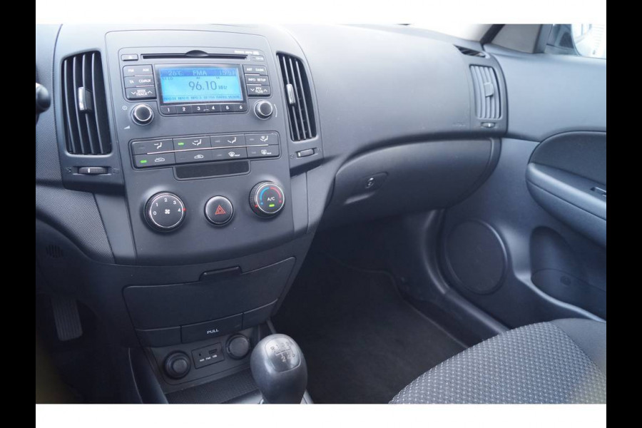 Hyundai i30 CW 1.6 CRDi VGT i-Drive Cool -AIRCO-