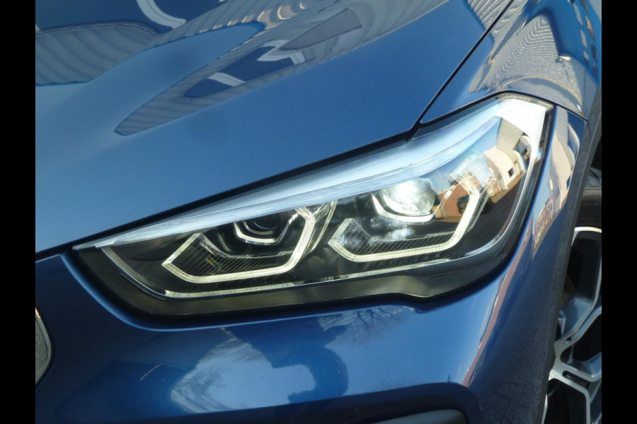 BMW X1 XDrive25e xLine|Panodak|Memory|Sportstoel|Park-Assist|Camera|Stoelverwarming|LED