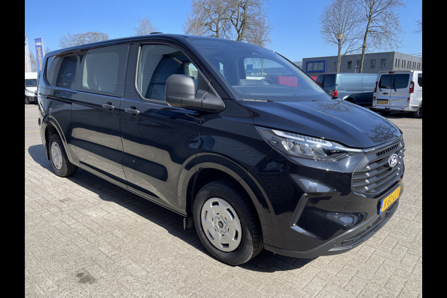 Ford Transit Custom 320 2.0 TDCI 136pk L2H1 Trend originele Ford DC 5 persoons / NIEUW / bpm vrij / euro 6 / rijklaar € 40.950 ex btw / lease vanaf € / airco / cruise / camera / dubbele schuifdeur !