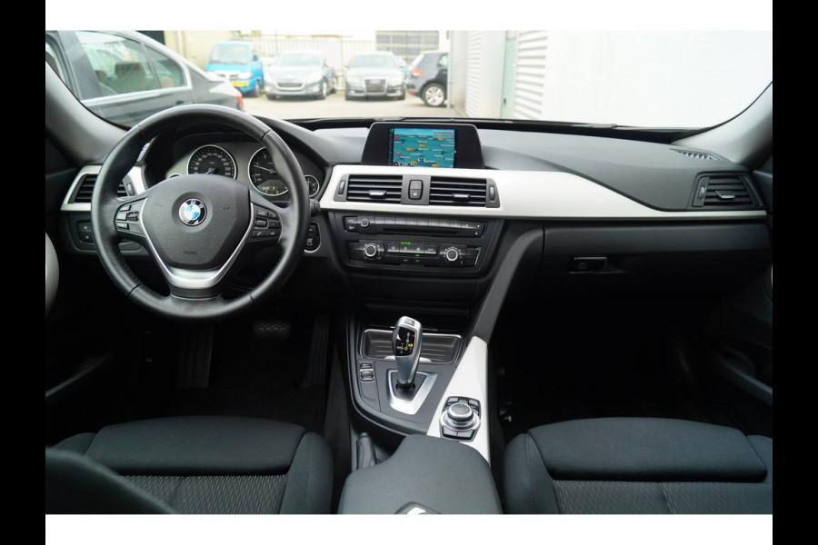 BMW 3 Serie GT GT 318d Business Edition Autonaat -NAVI-ECC-