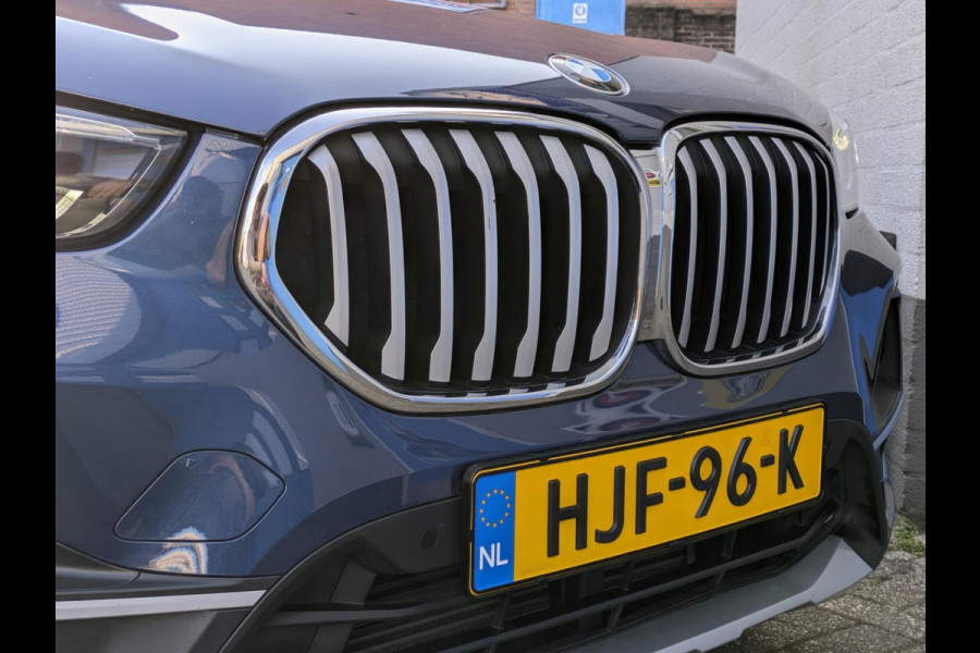 BMW X1 XDrive25e xLine|Panodak|Memory|Sportstoel|Park-Assist|Camera|Stoelverwarming|LED