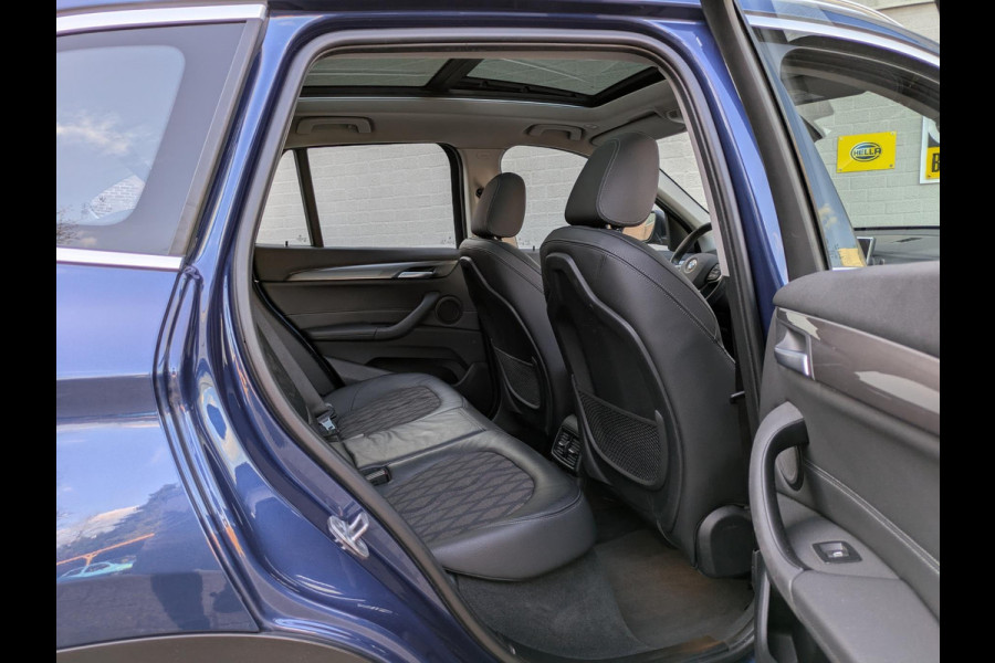 BMW X1 XDrive25e xLine|Panodak|Memory|Sportstoel|Park-Assist|Camera|Stoelverwarming|LED